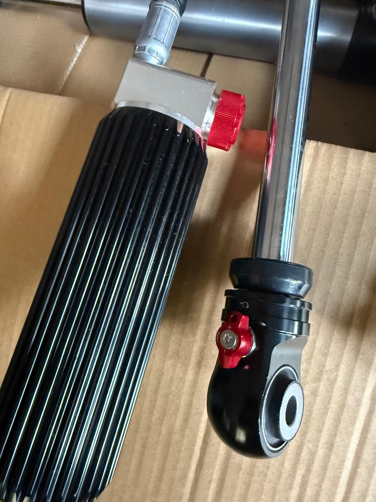 Set Ammortizzatori JK Ortech Performance Adjustable 2.5" - immagine 2