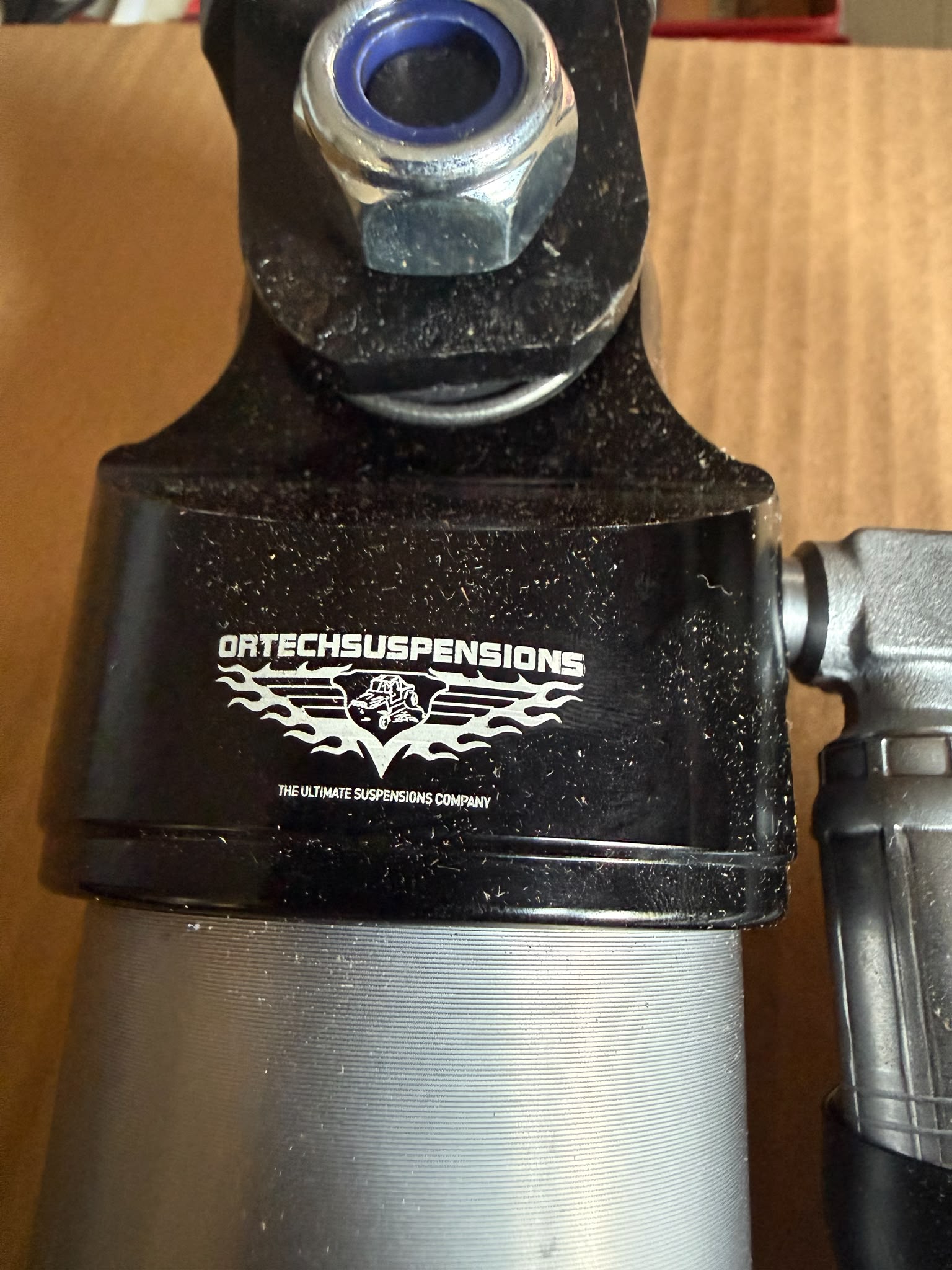 Set Ammortizzatori JK Ortech Performance Adjustable 2.5" - immagine 3